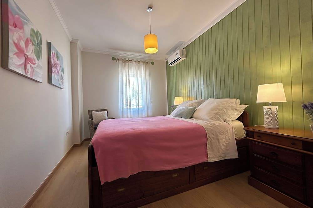 Ganze Wohnung, Moderne 2-Zimmer-Wohnung mit Pool in Strandnähe in Tavira, Santa Luzia (Tavira)