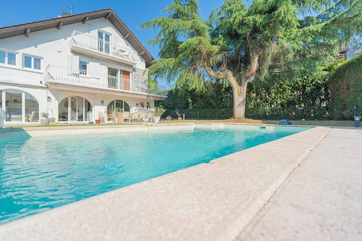 Villa für 10 Personen, mit Garten und Pool - 1