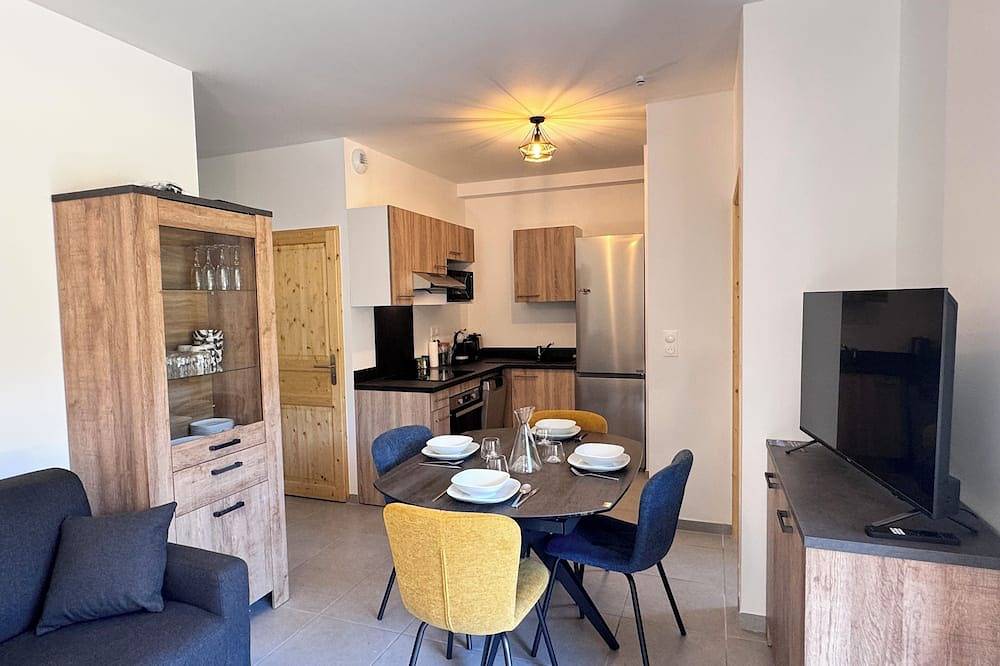 Appartement entier, Appartement T3 neuf Génos Loudenvielle à 50 m du lac, 100 m² de jardin privatif in Génos, Pyrénées