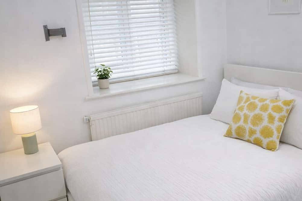 Stylish Urban Home with Modern Comforts in Greater Manchester