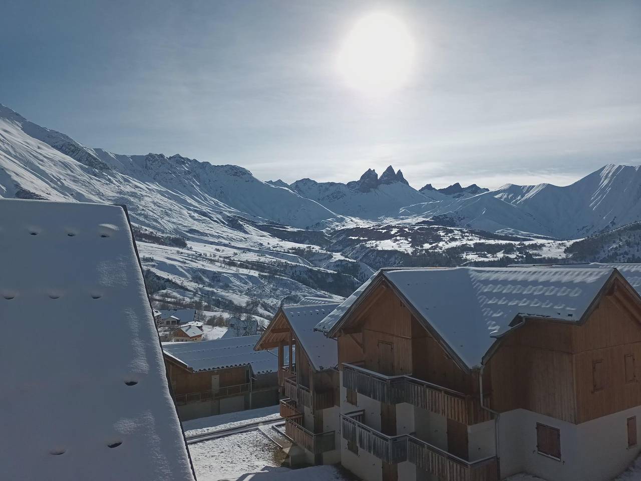 Ganze Wohnung, Vvf Le Hameau des Aiguilles d'Arves - Maisonette-Wohnung 3 Zimmer 10 Personen und 1 Baby - 2 Jahre alt in Col du Mollard, Albiez-Montrond