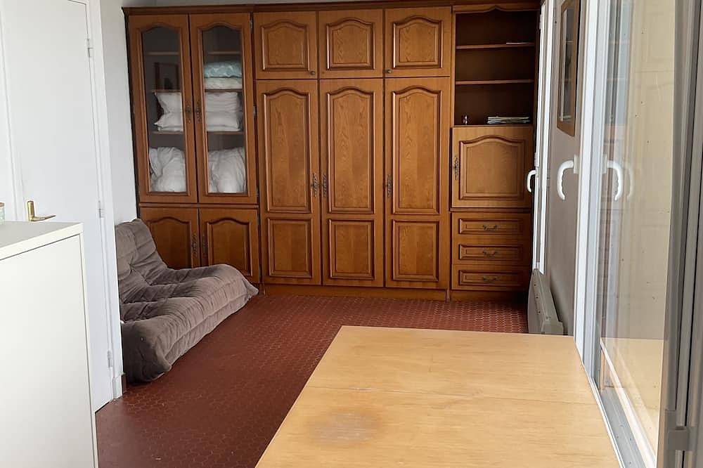Entire apartment, Seafront studio in Wissant, Boulogne-sur-Mer region
