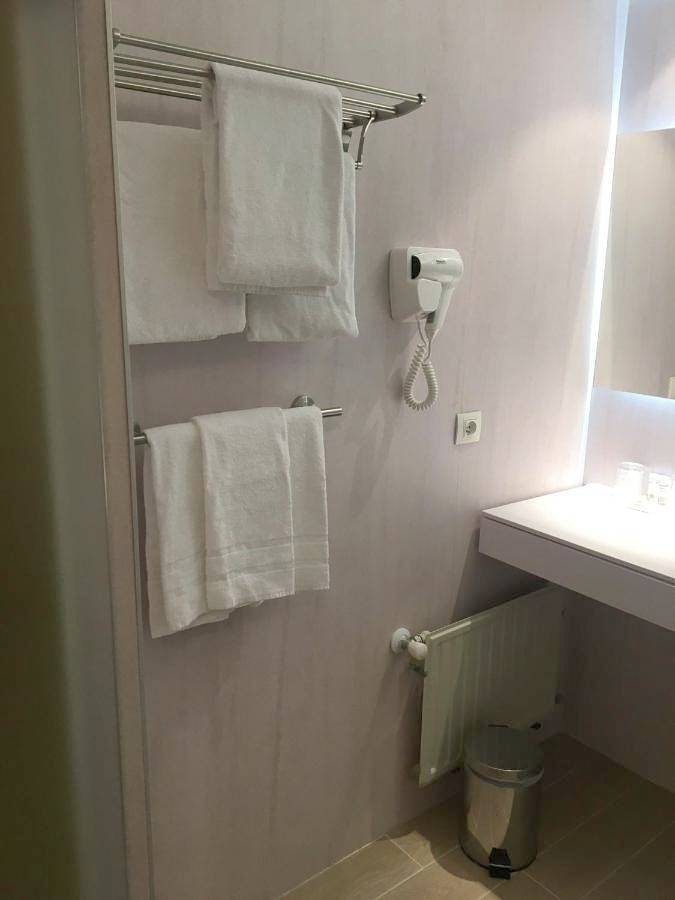 Hôtel pour 2 personnes, avec jacuzzi et sauna ainsi que jardin et terrasse à Pouligny-Notre-Dame - 3