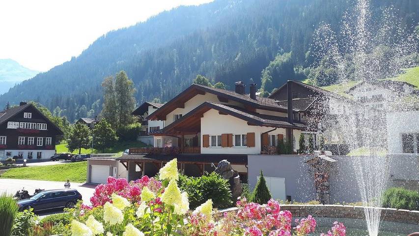 Ferienwohnung für 5 Personen, mit Terrasse und Sauna in Schruns-Tschagguns - 2