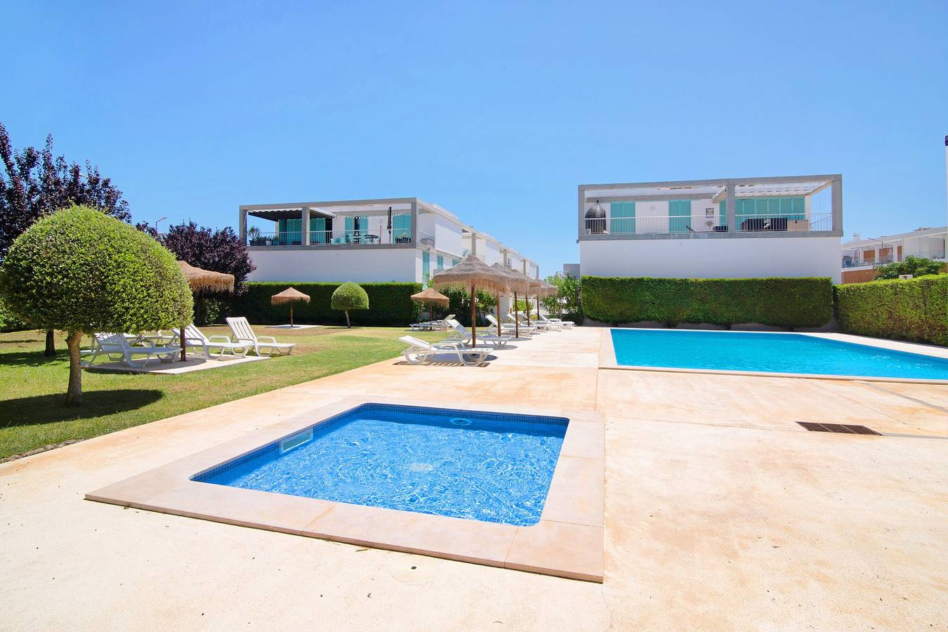 Entire apartment, Holiday Apartment "Canellas Sunset 143" with Balcony & Shared Pool in Cabanas de Tavira, Conceição e Cabanas de Tavira