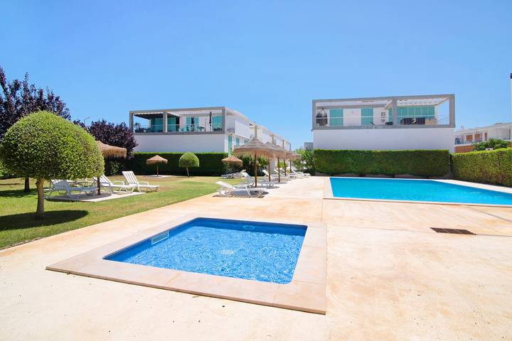 Appartement entier, Appartement de vacances "Canellas Sunset 143" avec balcon et piscine partagée in Cabanas de Tavira, Conceição e Cabanas de Tavira