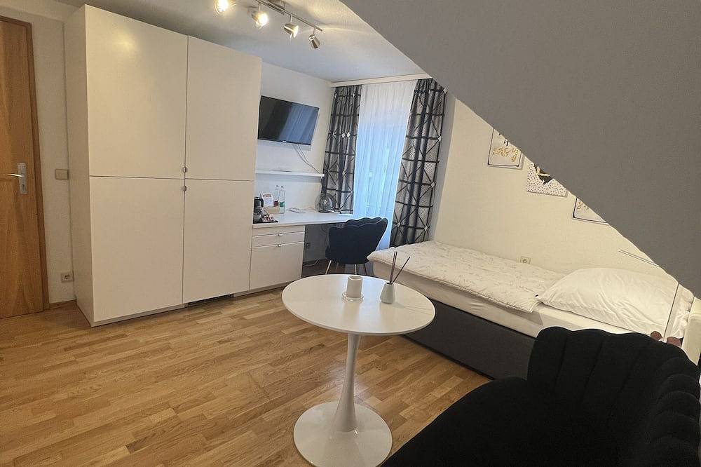 Ganze Wohnung, Schönes Zimmer mit Integriertem Bad - Ideal für Geschäftsreisen in Ulm, Schwaben