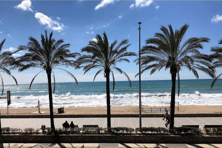 Apartamento de vacaciones para 6 personas, con vistas además de jardín y piscina - 1