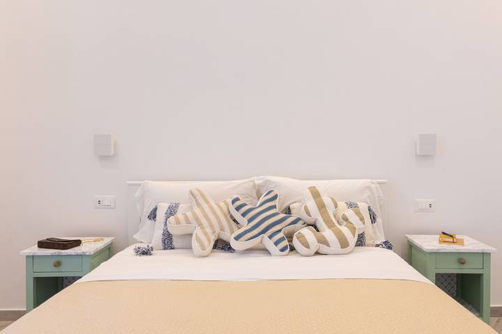 Casa Vacanze 'Domus Mediterranea' con Wi-Fi e Aria Condizionata in Sorrento, Sorrento Coast