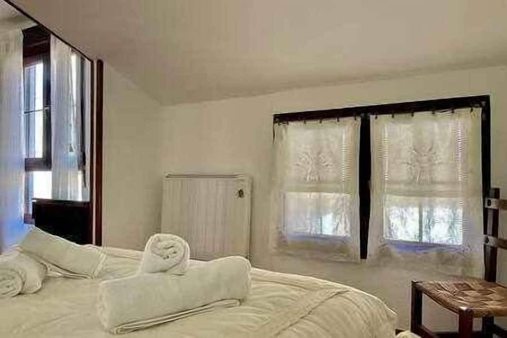Appartement entier, Txiripa Etxea , Piso Céntrico en Casco Antiguo in Bermeo, Côte Basque (Espagne)