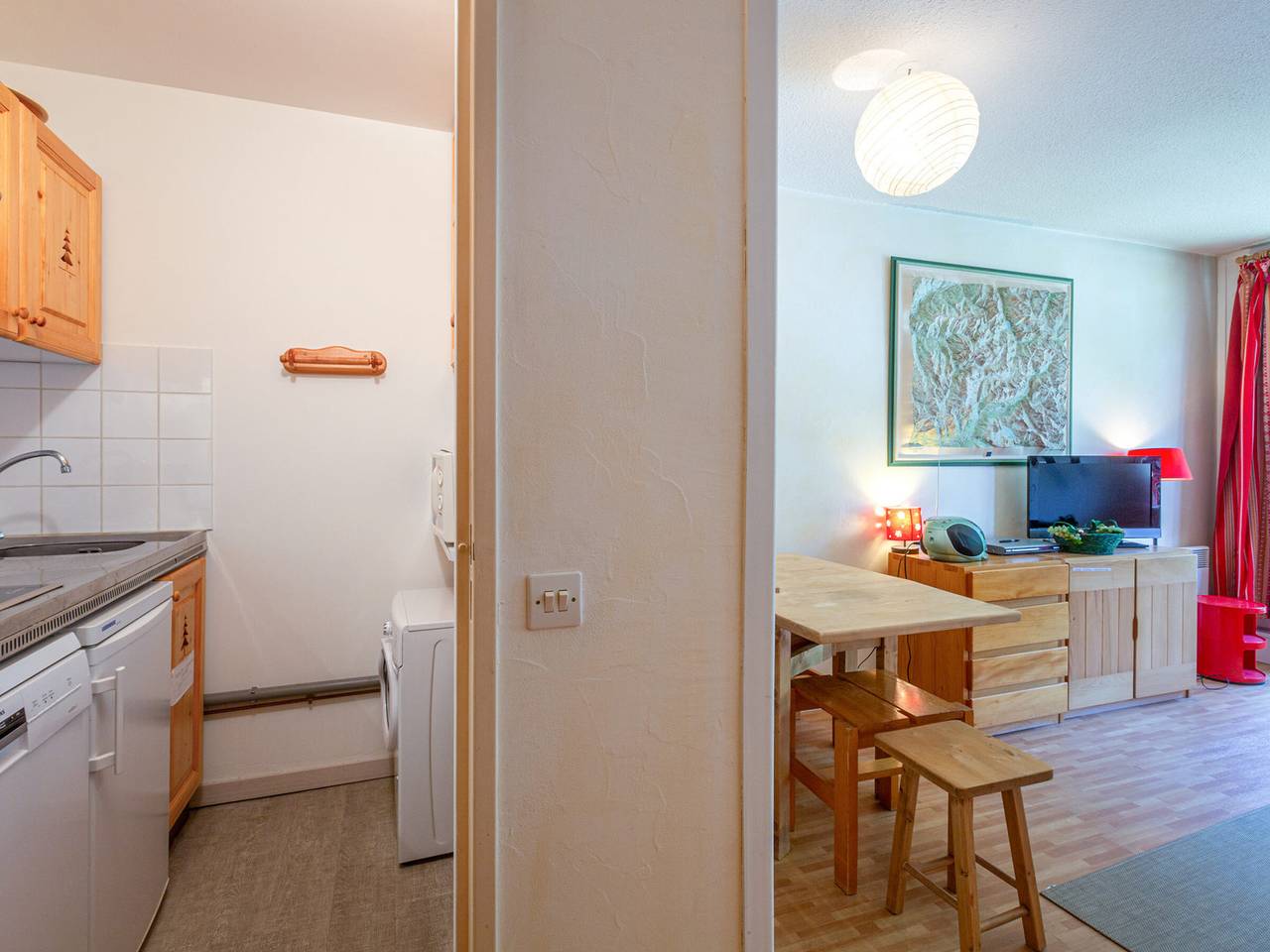 Entire studio, Cozy studio for 3 near slopes in Val d'Isère in Val-d'Isère, Vanoise National Park