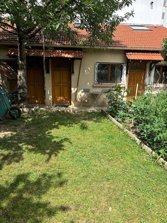 Ferienwohnung für 2 Personen, mit Terrasse und Garten - 1