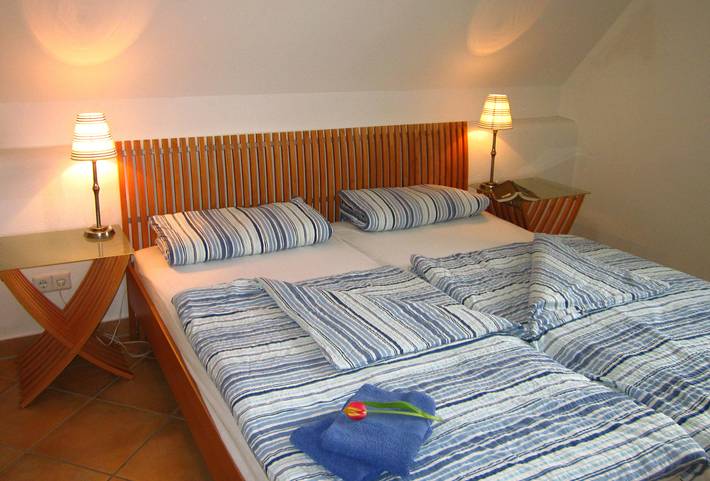 Ganze Ferienwohnung, Weinhaus St. Remigius - Ferienwohnung mit 70 qm für max. 6 Personen in Breisach - Niederrimsingen, Breisach am Rhein