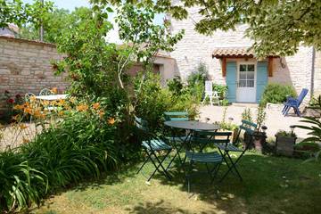 Gîte pour 4 Personnes dans Lugny, Région de Mâcon, Photo 4