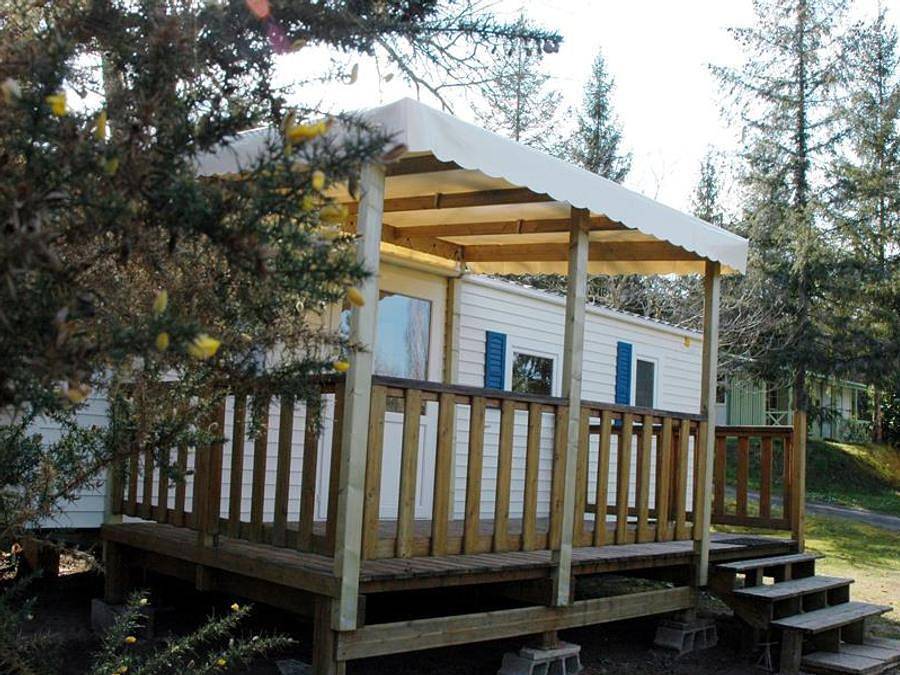 Camping les Pialades - Mobilheim 4 personen - 4 - 33m² mit überdachter Terrasse / 2 Schlafzimmer in Nabirat, Périgord Noir