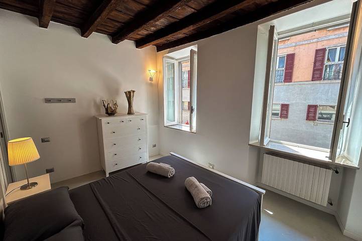 Entire apartment, [Historic House] in the Heart of Bergamo in Bergamo, Bergamo Province