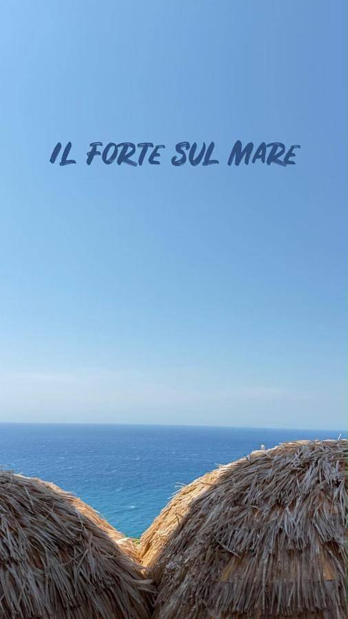 Double Room with Sea View in Ventimiglia (Ville), Région de Vintimille
