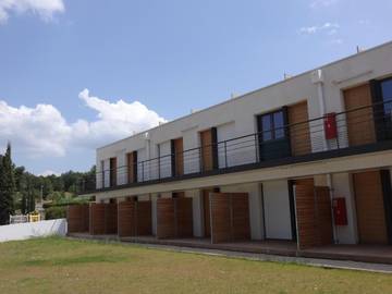 Cottage pour 2 personnes, avec piscine ainsi que vue et jardin à Éguilles