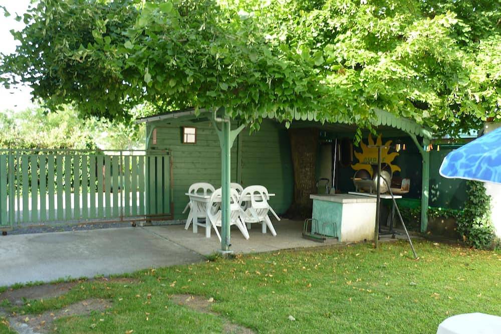 Entire apartment, Ground floor apartment of the owner's house in Arvert, Côte de Beauté