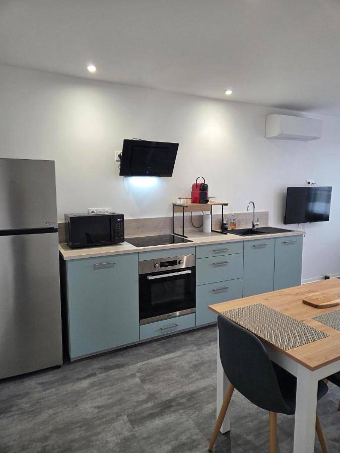 Gîte pour 3 personnes à Anglade