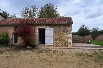Gîte pour 2 personnes, avec jardin, animaux acceptés à Sorges