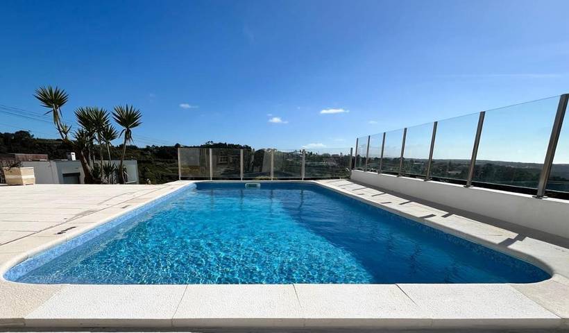 Location de vacances pour 8 personnes, avec vue ainsi que piscine et jardin, animaux acceptés à Mafra - 2
