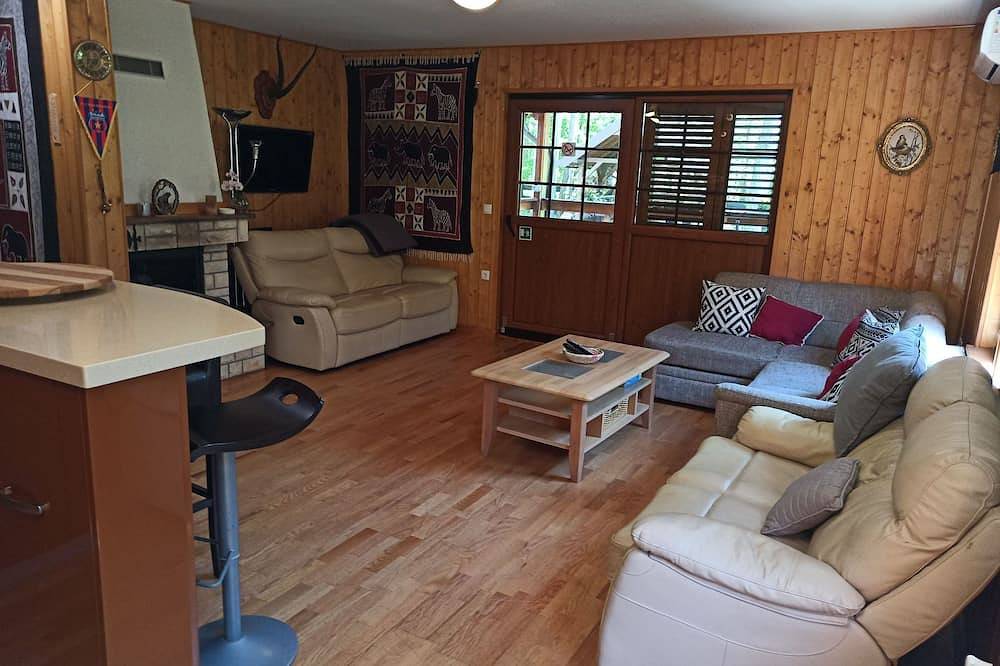 Berghütte \"Rural escape Chalet\ in Rudanovac, Plitvicer Seen