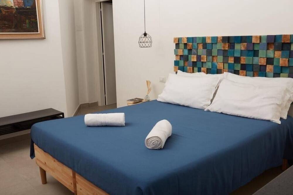 B&B - Cozy Comfort Two Steps from the Sea in Bacoli, Neapel Provinz