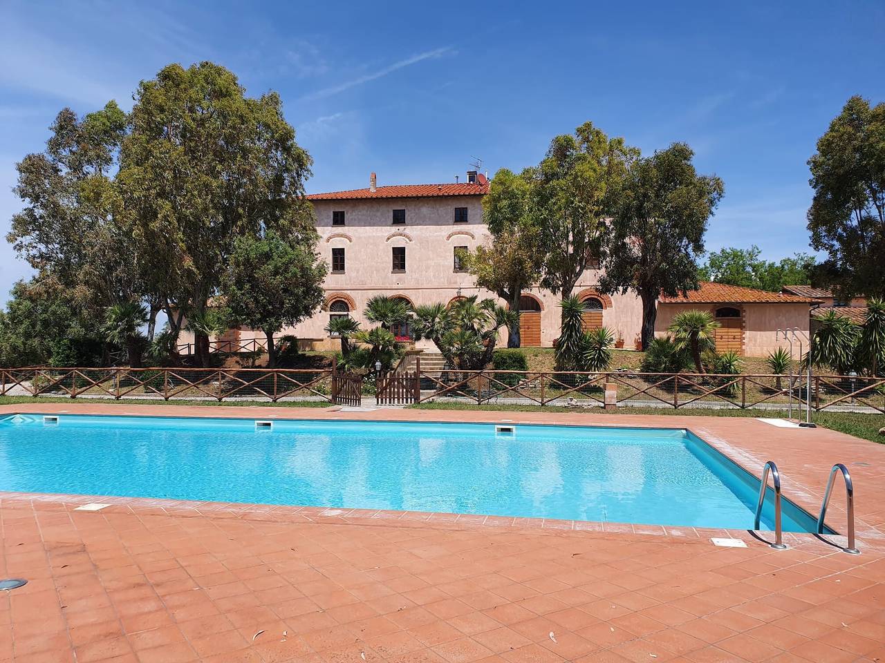 Appartamento intero, Appartamento 'Appartamento Gorgona' con vista mare, Wi-Fi e aria condizionata in Piombino, Costa degli Etruschi