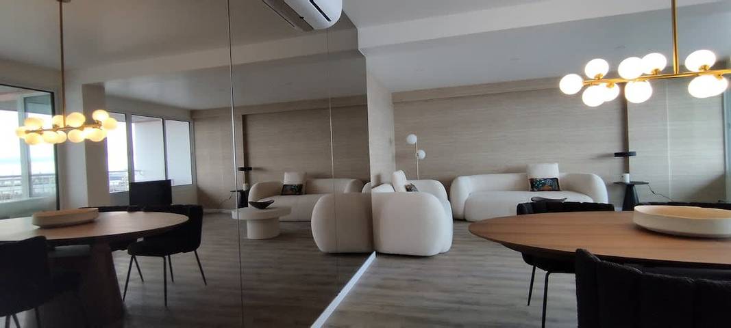 Apartamento entero, Apartamento de vacaciones para 5 personas con balcón in Isla de San Miguel, Ponta Delgada
