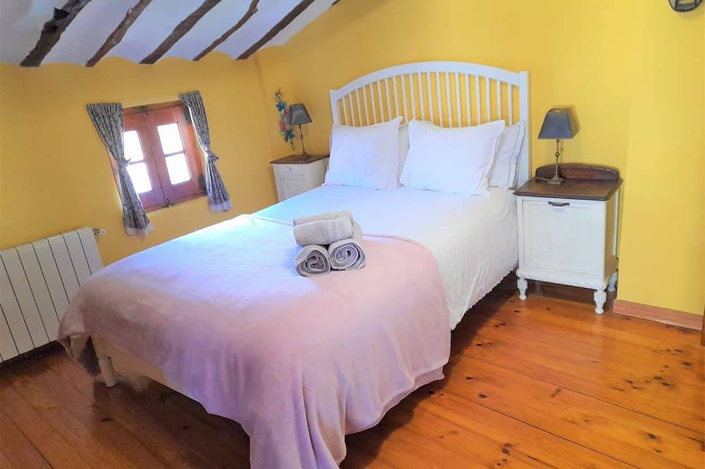 House of the river Leza cannon for 8 people in Trevijano, Soto en Cameros