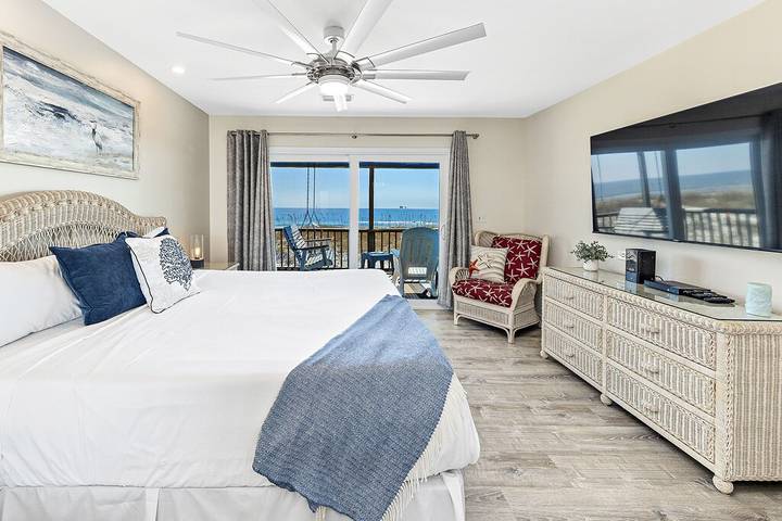 Vacation house for 14 people, with yard in Fort Morgan