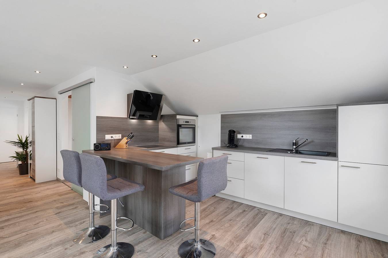 Ganze Wohnung, Apartment „Conny“ mit Bergblick, Balkon und Wlan in Bühl, Nordschwarzwald