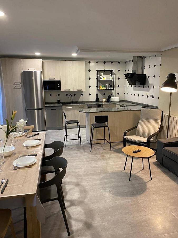 Apartamento para 8 personas, con Balcón y Terraza en Calahorra