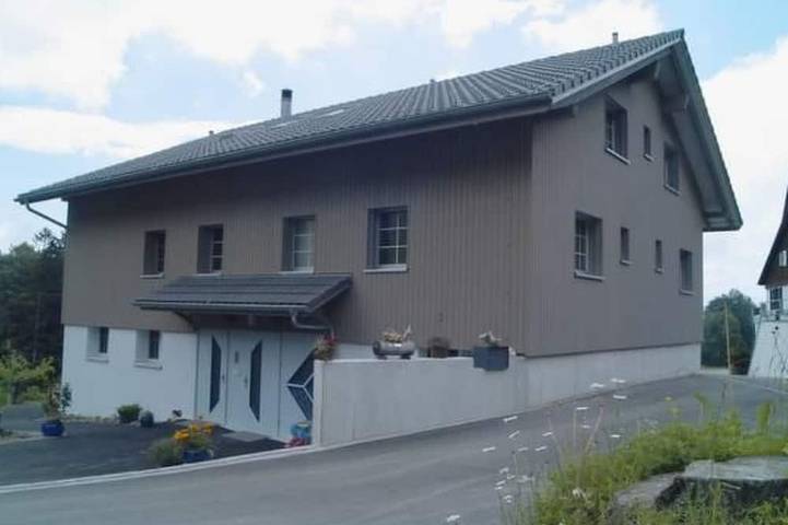 Ferienwohnung für 9 Personen, mit Pool und Terrasse, mit Haustier