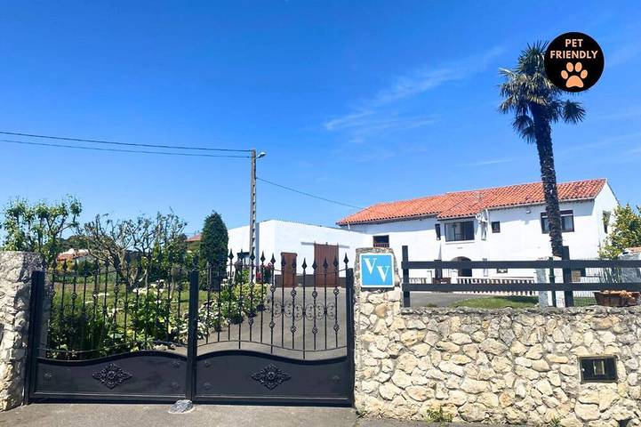 Holiday home for 7 people, with balcony and garden, with pets - 1