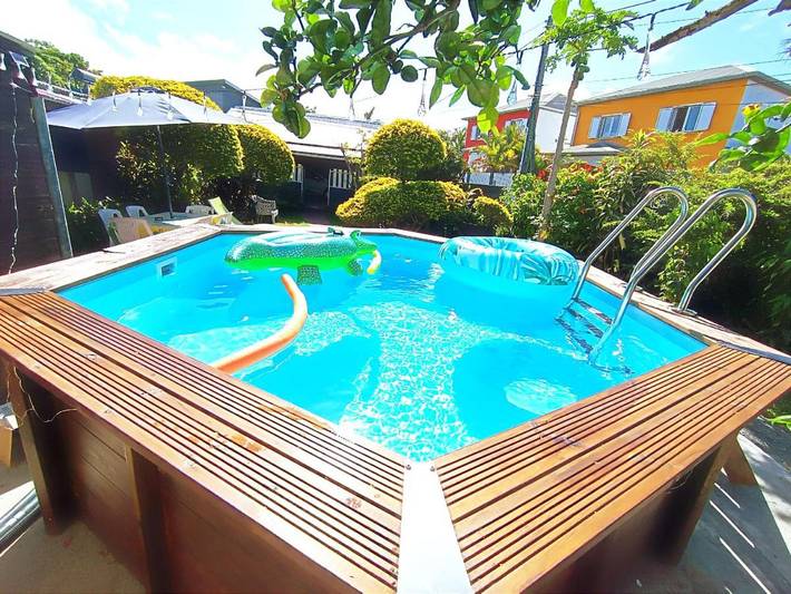 Gîte pour 2 personnes, avec sauna et vue ainsi que piscine et jardin dans Riviere Du Mat - 2