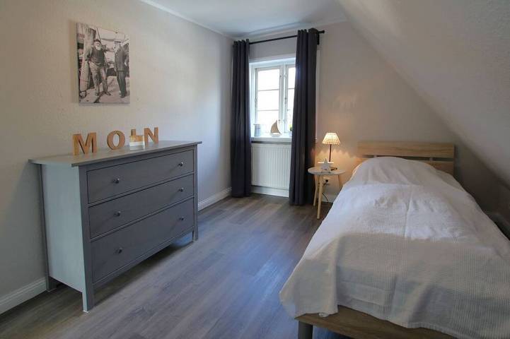 Ganze Wohnung, Starklef 29, Whg. 2 - Ferienwhg. in Wyk, 2 Personen im Og, 2- Familienhauses, 3 in Nordfriesische Inseln (Schleswig-Holstein) (Schleswig-Holstein), Wyk auf Föhr