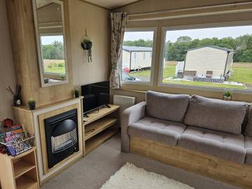 Caravan for 4 People in Lowlands, Edinburgh and Lothian, Photo 2