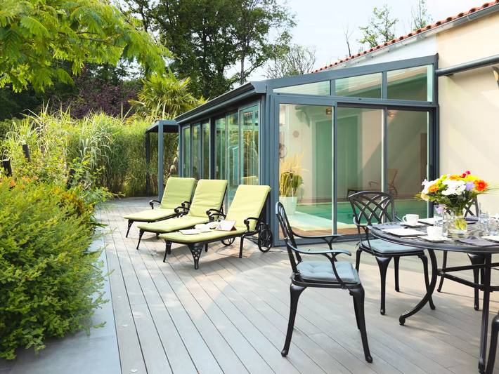 Maison de vacances pour 8 personnes, avec Balcon et Terrasse ainsi que Jardin et Piscine à Mervent