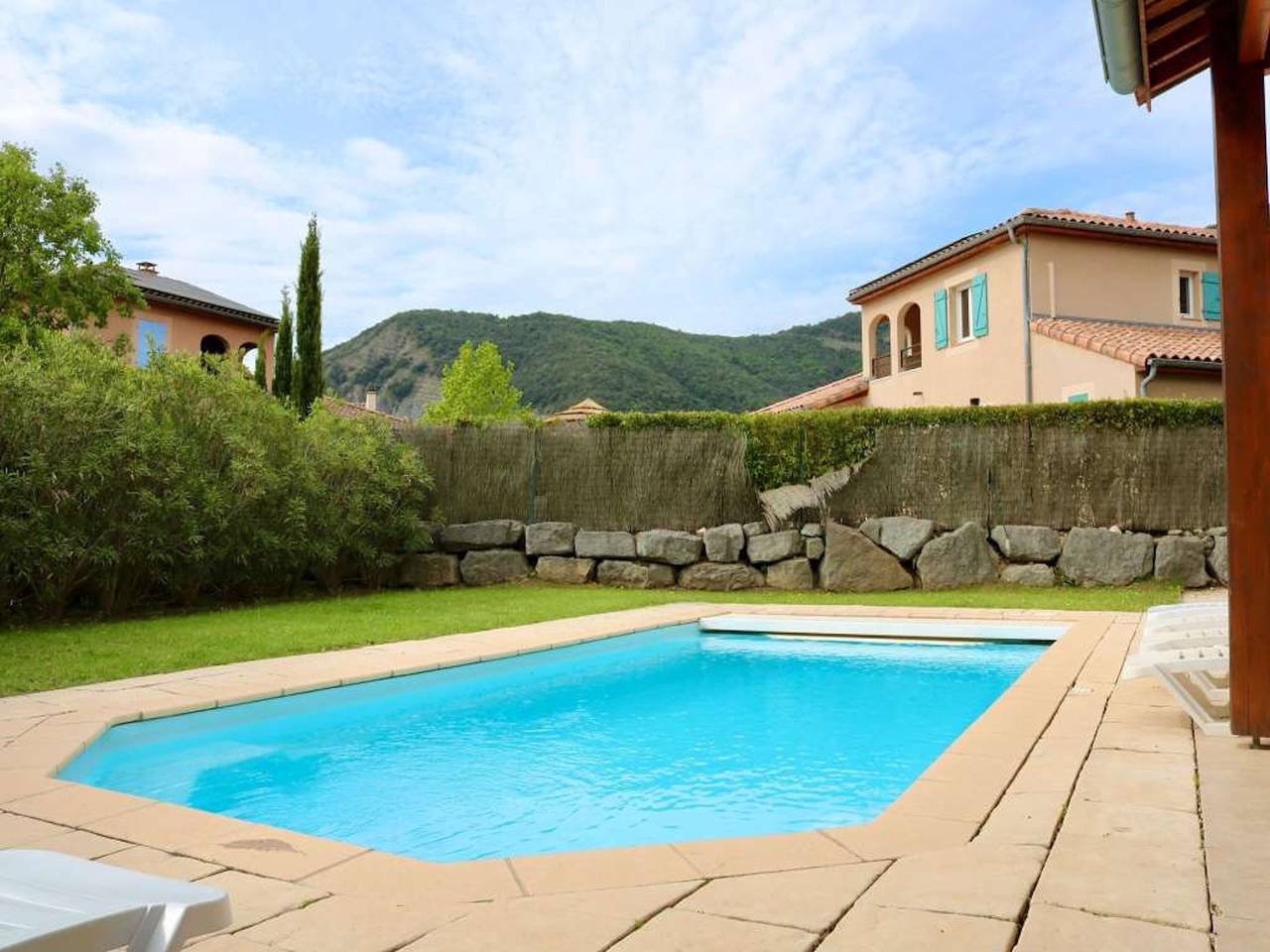 Villa pour 8 personnes avec terrasse in Vallon-Pont-d'Arc, Ardèche