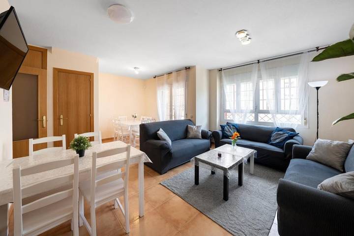 Casa de vacaciones para 10 personas, con terraza y piscina - 1