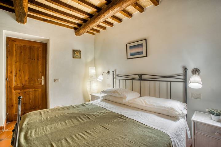 Apartment 'Glicine ad Antico Casale '700' with Shared Pool & Wi-Fi in Umbertide, Valtiberina