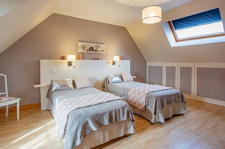 Gîte pour 8 personnes, avec terrasse ainsi que jardin et piscine à Chouzy-sur-Cisse - 3