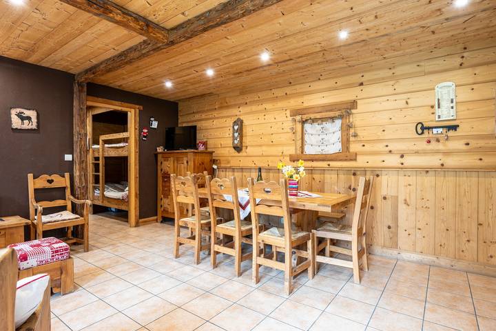 Ganze Wohnung, Ferienwohnung "La Poya" mit Bergblick, privater Terrasse und Wlan in Valloire, Region Saint-Jean-de-Maurienne