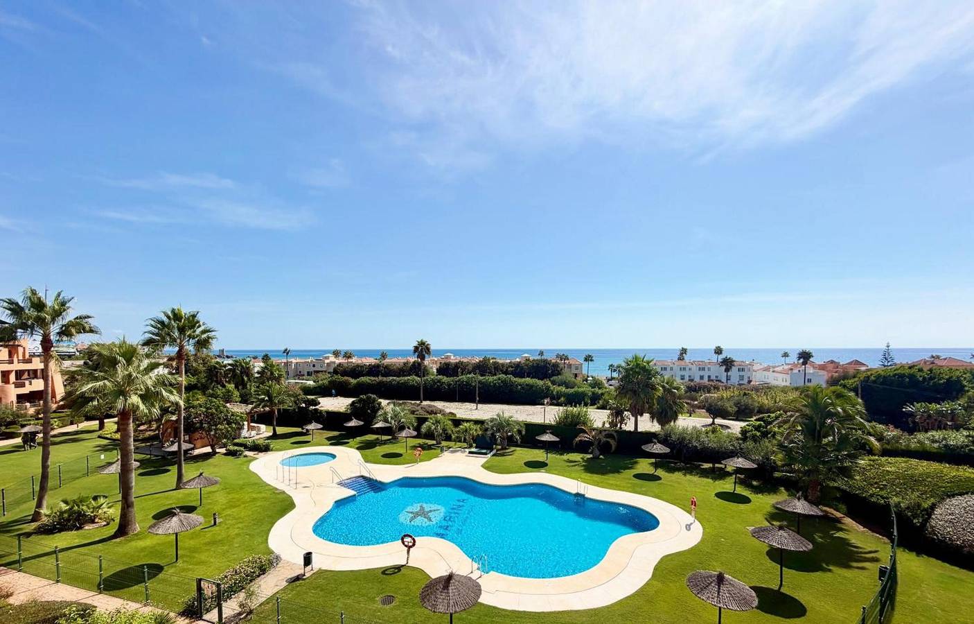 Ganze Wohnung, Ferienwohnung 'Casares Costa Doña Julia Golf' mit Meerblick, WLAN und Klimaanlage in Playa Ancha, Casares