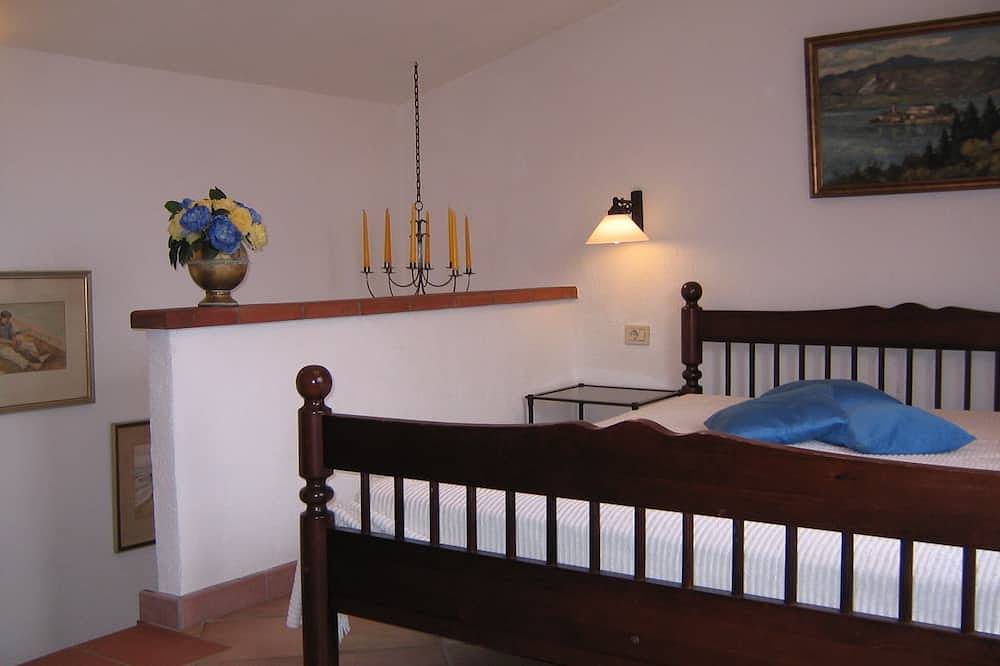 Ganze Wohnung, Studio/Apartment B im Landhaus  /  Porto Azzurro in Porto Azzurro, Elba