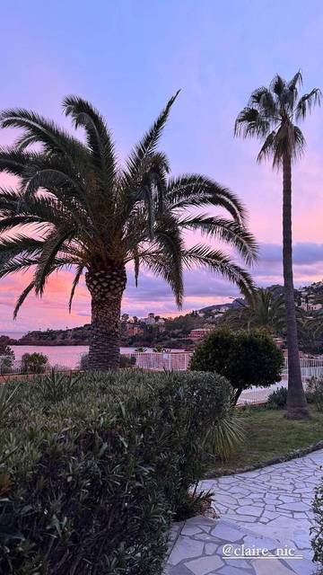 Ferienwohnung für 4 Personen, mit Garten und Pool sowie Ausblick in Théoule-sur-Mer