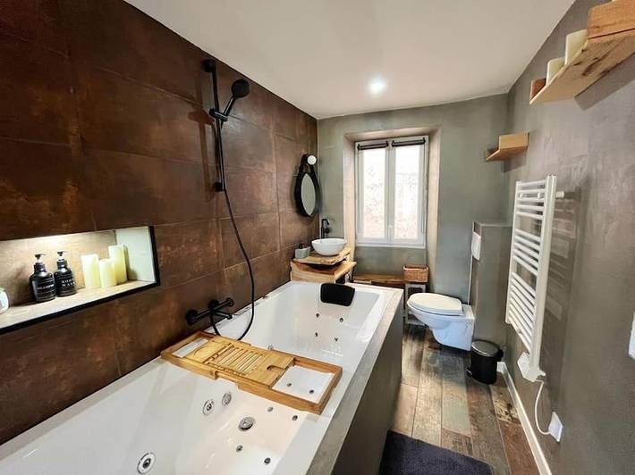 Gîte pour 2 personnes, avec jacuzzi à La Penne - 4