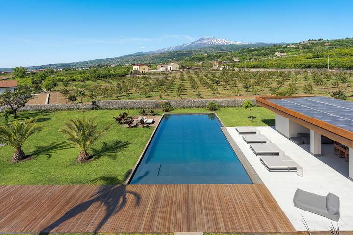 Casa vacanza per 21 persone a Fiumefreddo di Sicilia